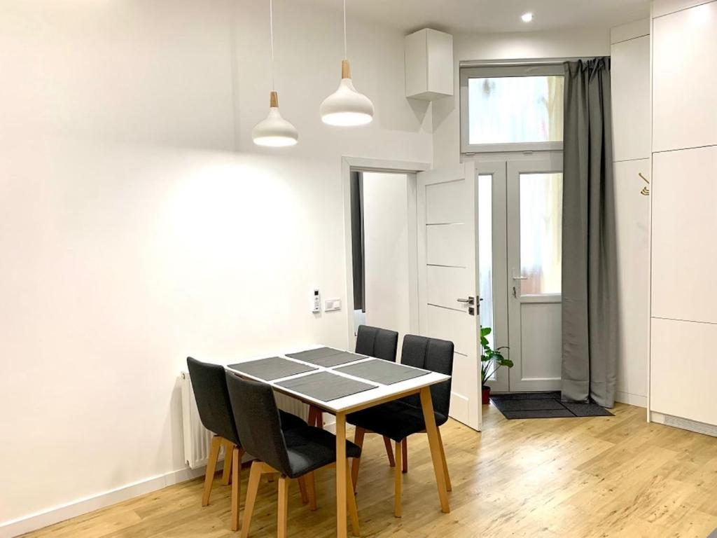 Colton Budapest Paulay Apartments エクステリア 写真