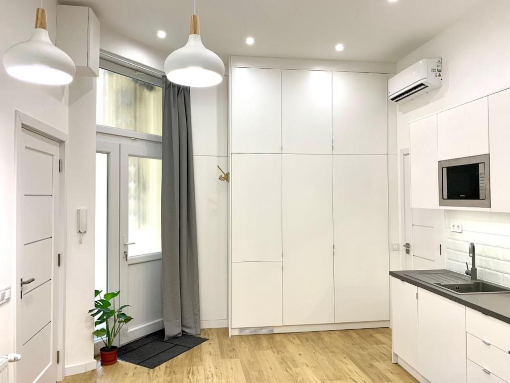 Colton Budapest Paulay Apartments エクステリア 写真