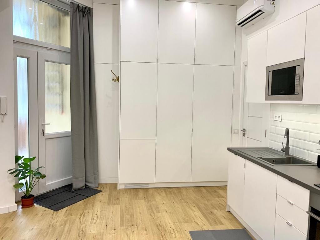 Colton Budapest Paulay Apartments エクステリア 写真