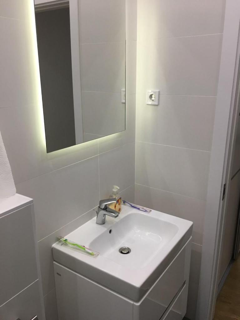 Colton Budapest Paulay Apartments エクステリア 写真
