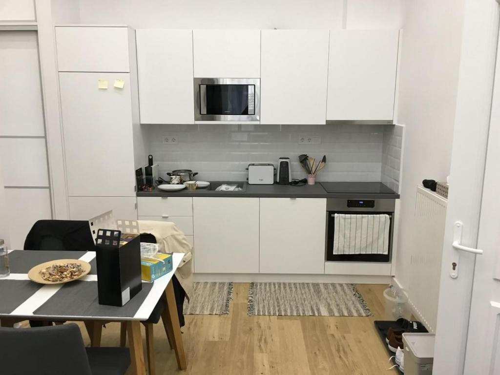 Colton Budapest Paulay Apartments エクステリア 写真